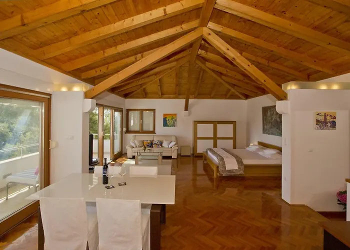 Castle Stambuk Apartman *
