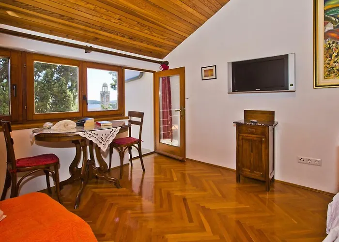 Castle Stambuk Apartman *