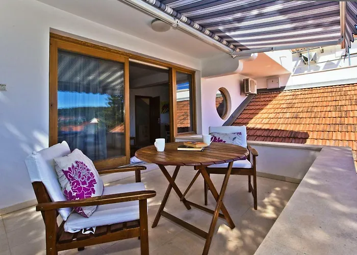 Castle Stambuk Apartman Hvar Town