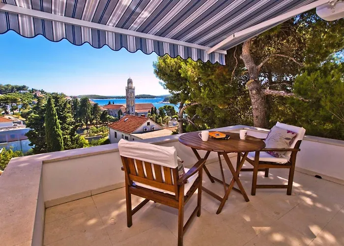 Castle Stambuk Apartman *