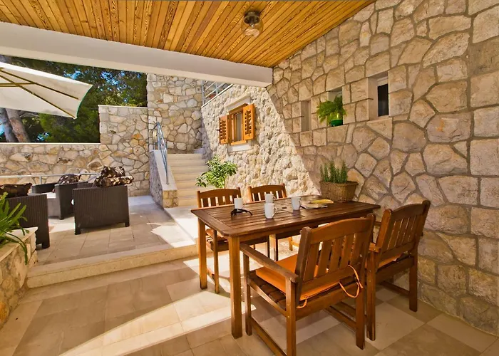 Castle Stambuk Apartman Hvar Town