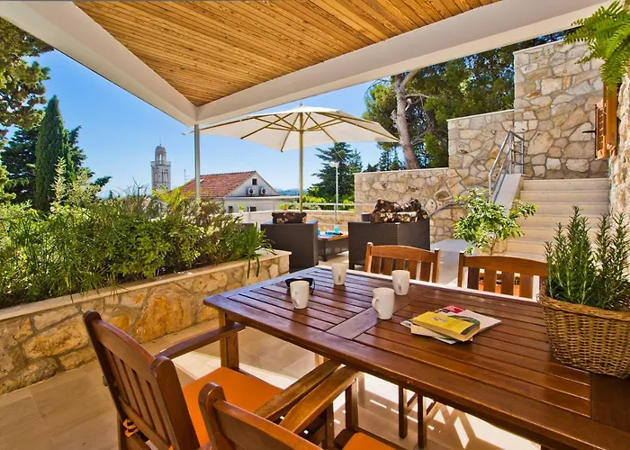 Castle Stambuk Apartman Hvar Town
