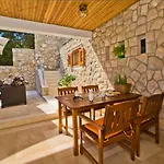 Castle Stambuk شقة هفار